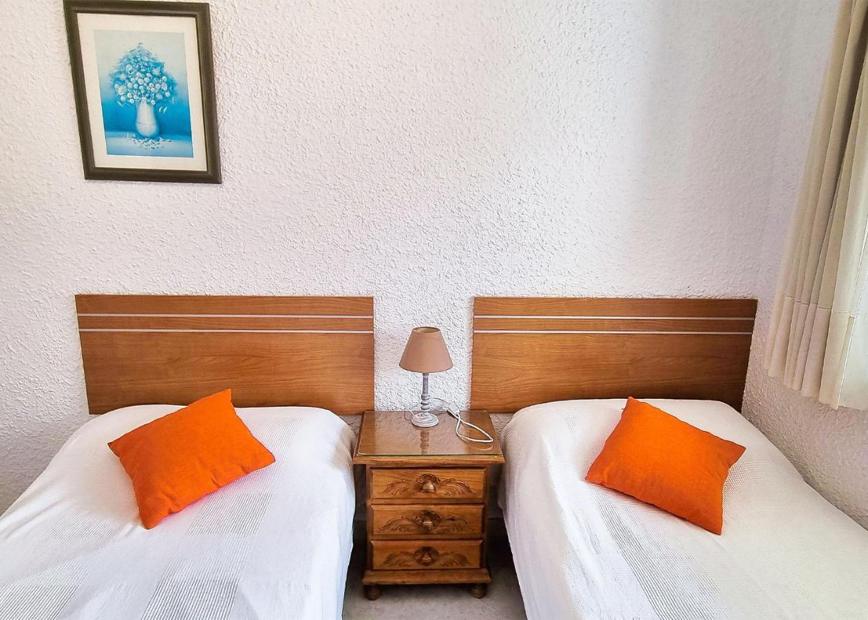 Skol 440. 1 Bed With Sea Views In Centre. *